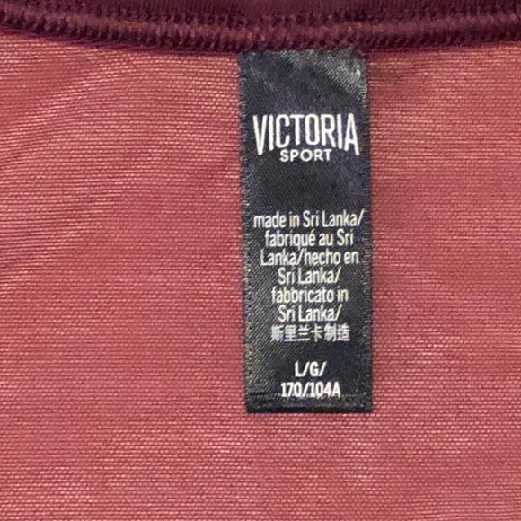 NWT Victoria’s Secret Workout top - Picture 2 of 6